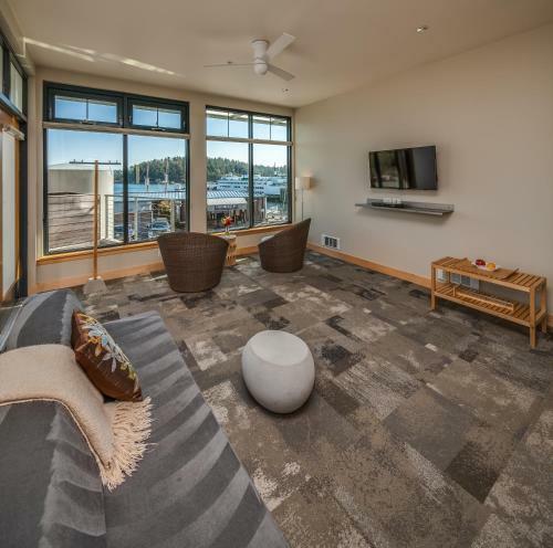 Hotel Island Inn At 123 West