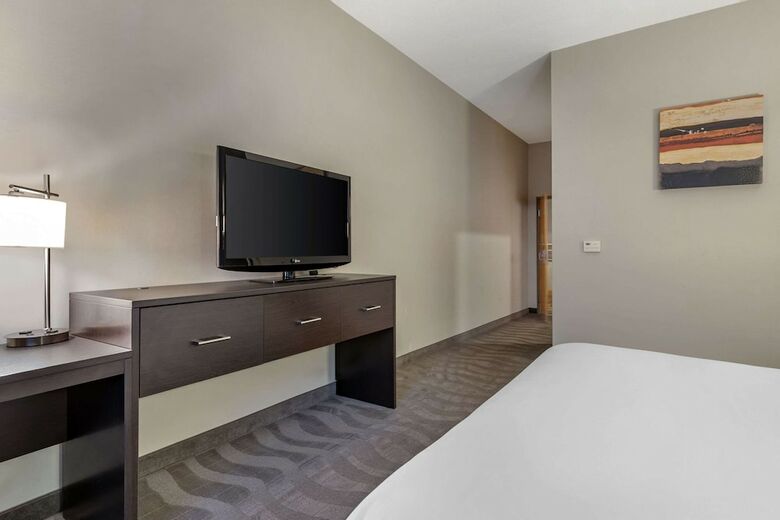 Hotel Comfort Suites Boise West Meridian
