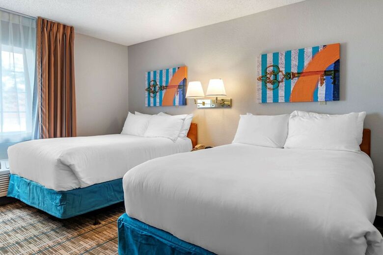 Hotel Candlewood Suites Emporia