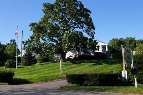 Chatham Highlander Motel