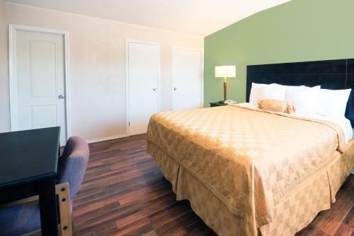 Motel Knights Inn & Suites Eagle Pass