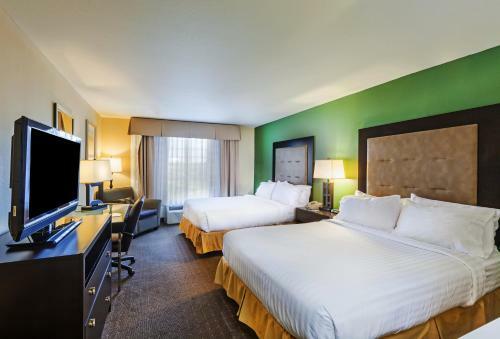 Holiday Inn Express Hotel & Suites Eagle Pass