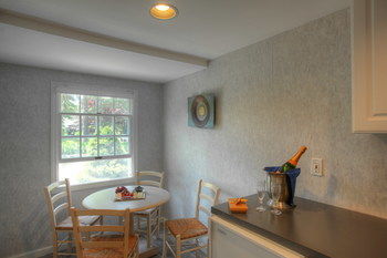 Hotel Pleasant Bay Village Resort