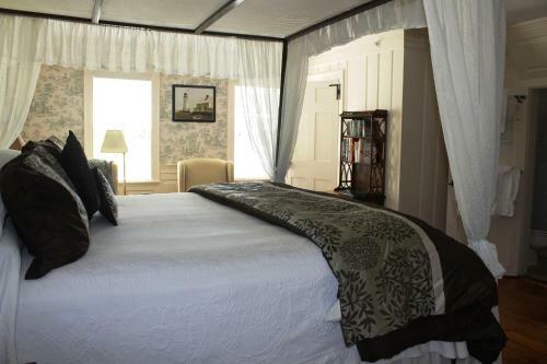Posada Captain's House Inn