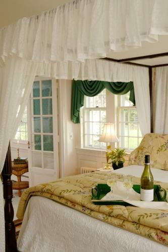 Posada Captain's House Inn