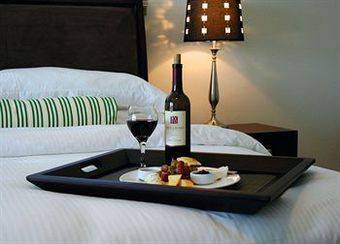 Wine & Roses Hotel Restaurant Spa Lodi