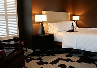Wine & Roses Hotel Restaurant Spa Lodi