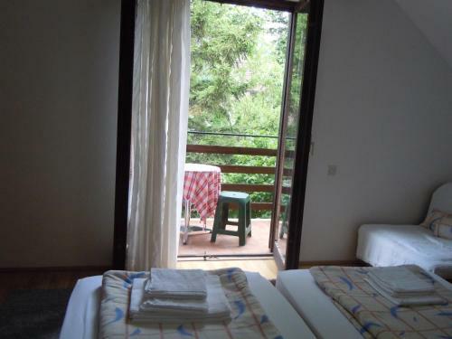 Hostal Guest House Vila Biljana