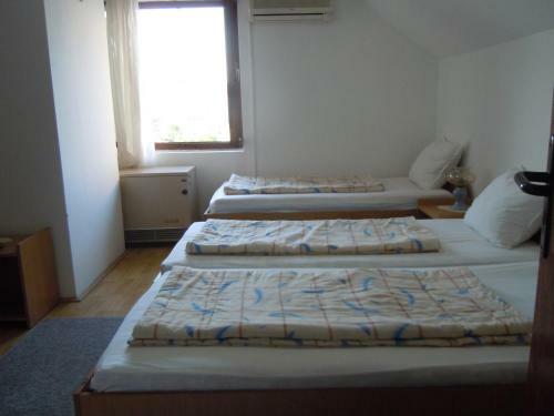 Hostal Guest House Vila Biljana