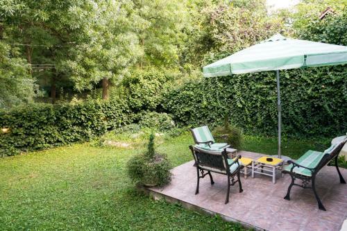 Hostal Guest House Vila Mila