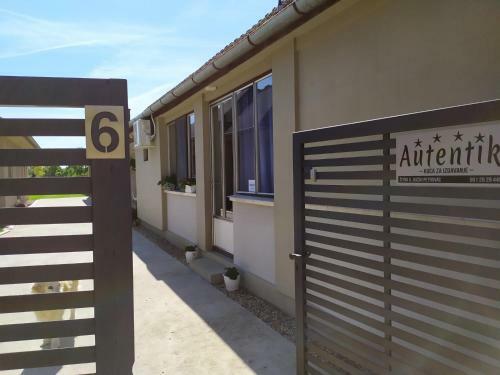 Hostal Autentik - Ba?ki Petrovac