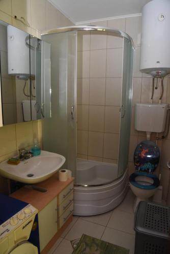 Holiday Home Ku?ica Na Drvetu