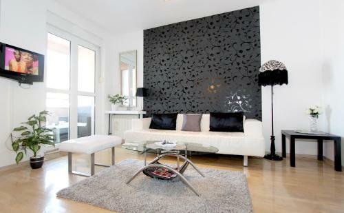 Apartment Silver Star