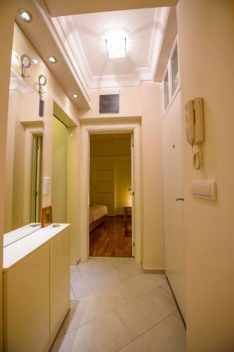 Apartment Sweet House Politika