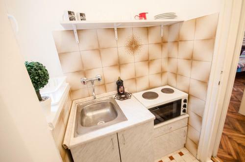 The Box Apartment