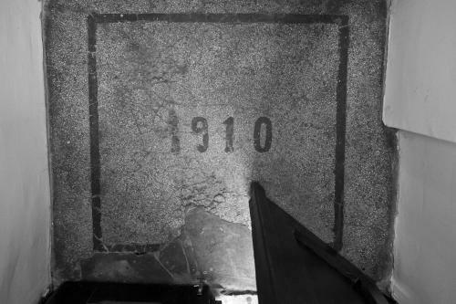 Hostel 1910