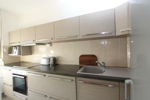 Twin Belville Apartments