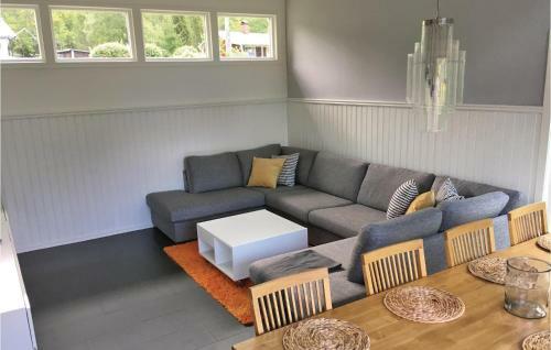 Four-bedroom Holiday Home In Boxholm
