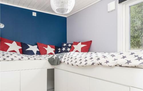 Four-bedroom Holiday Home In Boxholm