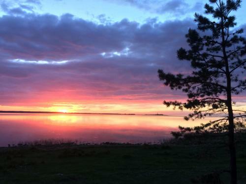 Bed & Breakfast Pensionat Grankullavik - Restaurant Plus Bnb