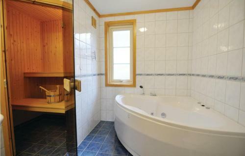 Holiday Home Tanum Norra Backa Fj�llbacka III