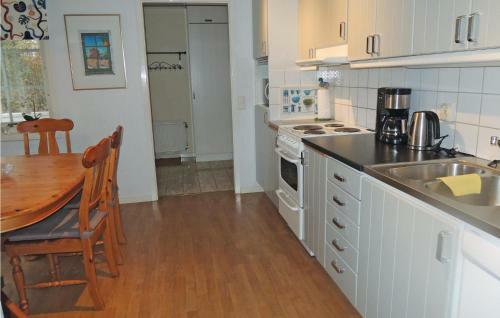 Holiday Home Lida Rosendal Bolms�