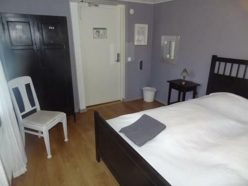 Hostal Hofsn�s Lilla Sj�stuga