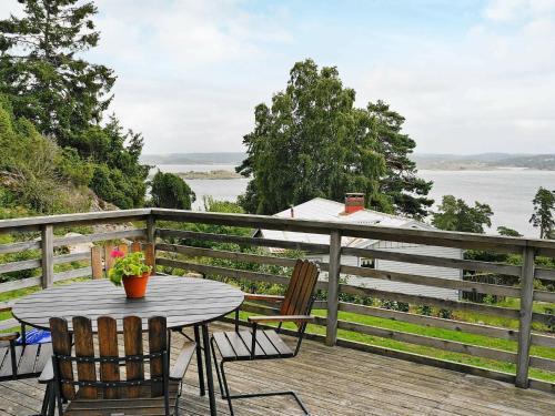 Holiday Home H�viksn�s