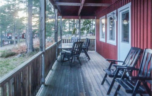 Three-bedroom Holiday Home In Hogsby