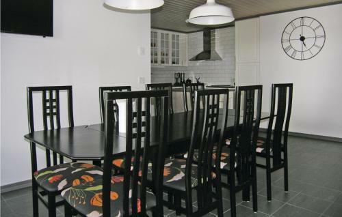 Four-bedroom Holiday Home Vittaryd With Sea View 08