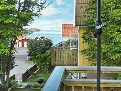 Three-bedroom Holiday Home In Kungshamn 5
