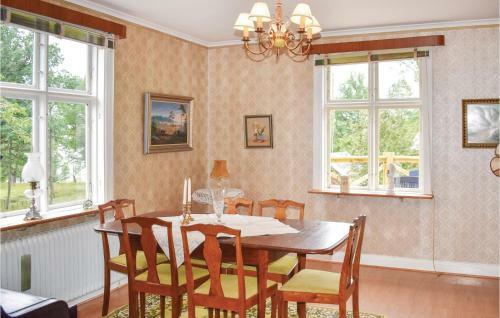 Three-bedroom Holiday Home In Lekeryd