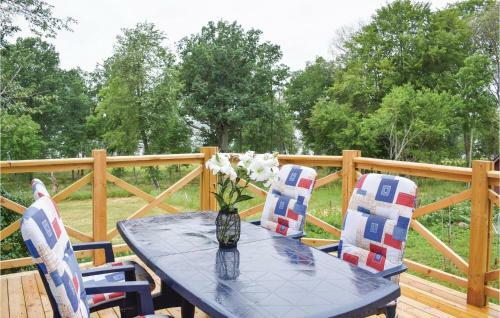 Three-bedroom Holiday Home In Lekeryd