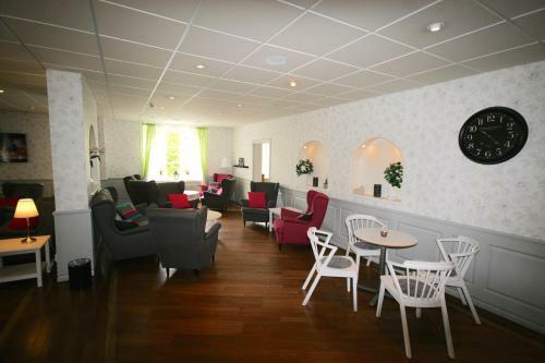 Nyn�sg�rden Hotell & Konferens