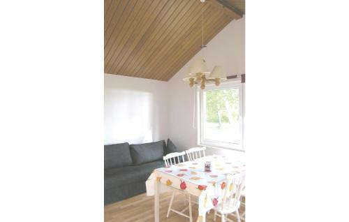 Holiday Home N�glinge R�dala H-950