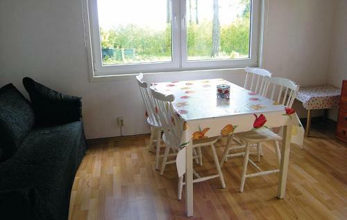 Holiday Home N�glinge R�dala H-950