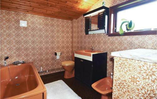 Three-bedroom Holiday Home In Mardaklev