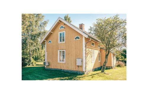 Three-bedroom Holiday Home In Sodra VI