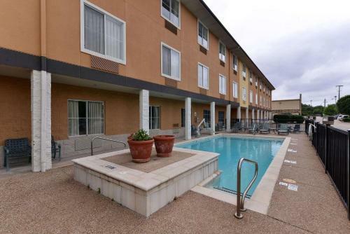 Hotel Inn At Stonebriar