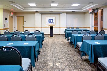 Holiday Inn Express Hotel & Suites Vacaville