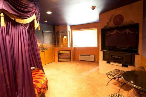 Hotel Black Swan Inn Luxurious Theme Rooms