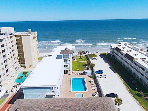 Hotel Coastal Waters Inn