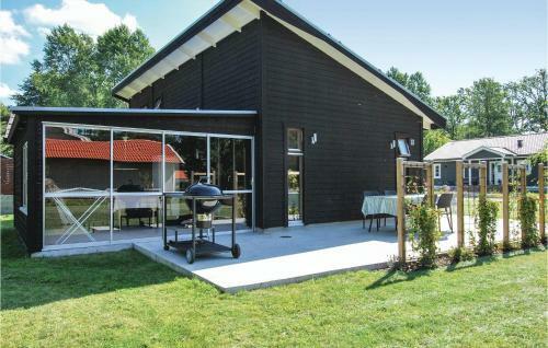 Two-bedroom Holiday Home In Lottorp