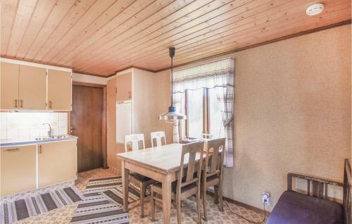 Two-bedroom Holiday Home In Sjotofta