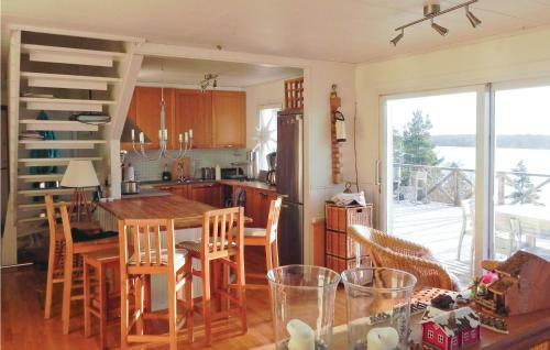 Three-bedroom Holiday Home In Vaxholm