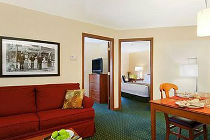 Hotel Towneplace Suites By Marriott Brookfield