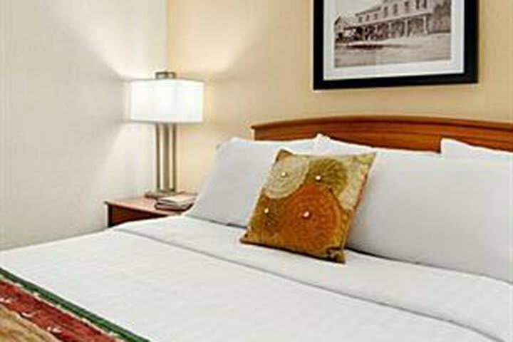 Hotel Towneplace Suites By Marriott Brookfield
