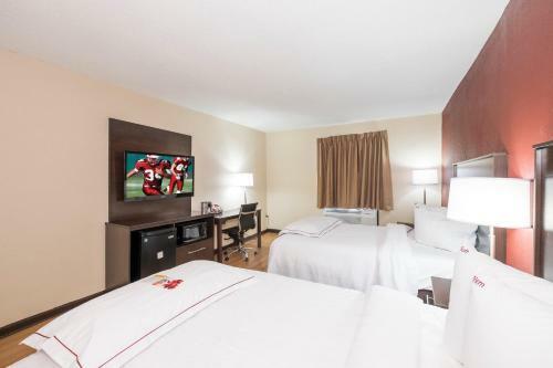 Hotel Red Roof Inn Plus+ & Suites Opelika