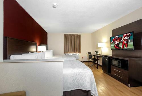 Hotel Red Roof Inn Plus+ & Suites Opelika