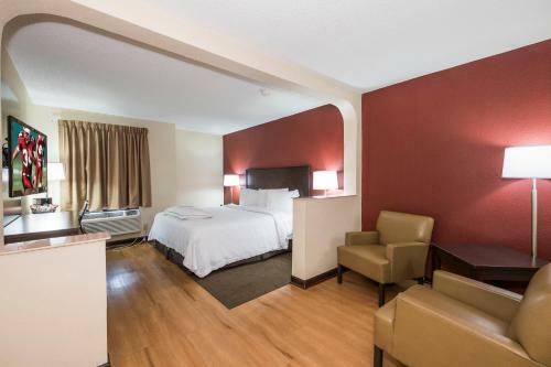 Hotel Red Roof Inn Plus+ & Suites Opelika